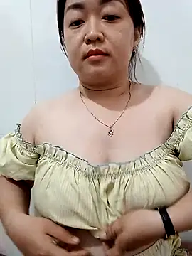 Snapshot of VyOanh2K chatting on March 16, 2025, 8:43 am VyOanh2K online show from March 16, 2025, 8:43 am