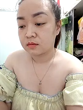 Snapshot of VyOanh2K chatting on March 19, 2025, 4:24 pm VyOanh2K online show from March 19, 2025, 4:24 pm