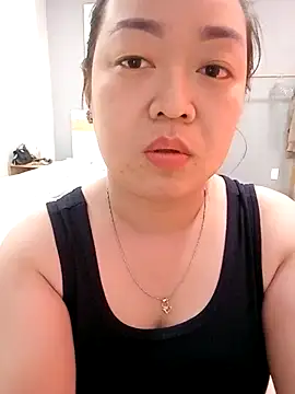 Snapshot of VyOanh2K chatting on March 21, 2025, 9:01 am VyOanh2K online show from March 21, 2025, 9:01 am