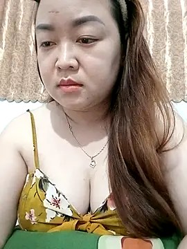 Snapshot of VyOanh2K chatting on September 14, 2025, 12:48 pm VyOanh2K online show from September 14, 2025, 12:48 pm