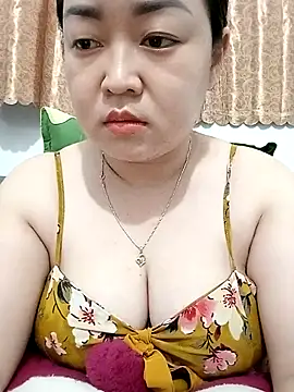 Snapshot of VyOanh2K chatting on September 20, 2025, 7:20 am VyOanh2K online show from September 20, 2025, 7:20 am