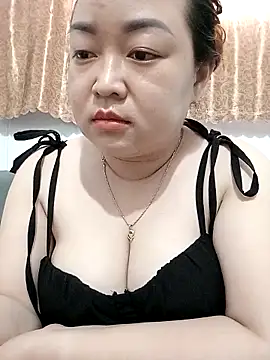 Snapshot of VyOanh2K chatting on September 22, 2025, 7:32 am VyOanh2K online show from September 22, 2025, 7:32 am