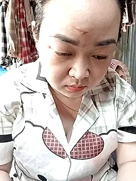 Snapshot of VyOanh2K chatting on September 23, 2025, 4:15 am VyOanh2K online show from September 23, 2025, 4:15 am