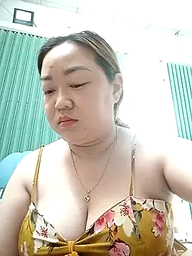 Snapshot of VyOanh2K chatting on September 29, 2025, 4:06 am VyOanh2K online show from September 29, 2025, 4:06 am