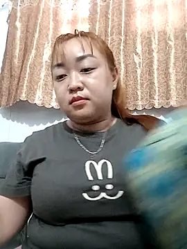 Snapshot of VyOanh2K chatting on October 29, 2025, 7:54 am VyOanh2K online show from October 29, 2025, 7:54 am