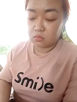 Snapshot of VyOanh2K chatting on February 20, 2026, 6:26 am VyOanh2K online show from February 20, 2026, 6:26 am