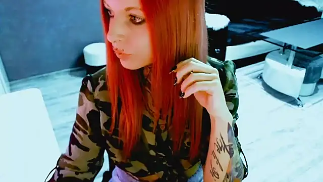 InesGold online show from November 18, 2025, 9:19 pm