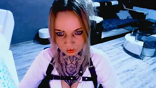 InesGold online show from February 4, 2026, 9:20 pm