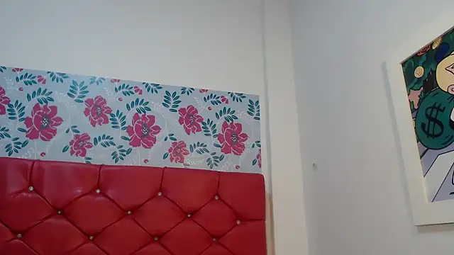 Snapshot of KristalTsXXX chatting on October 10, 2025, 9:25 pm KristalTsXXX online show from October 10, 2025, 9:25 pm