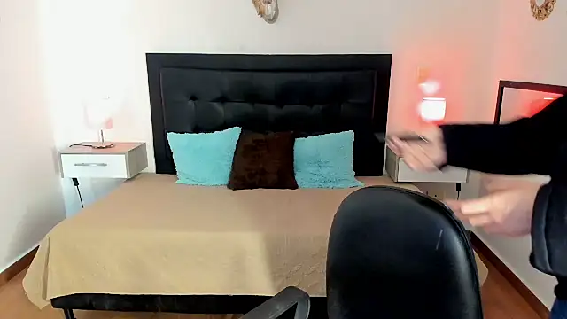 sweet abby1 online show from April 13, 2026, 11:37 am