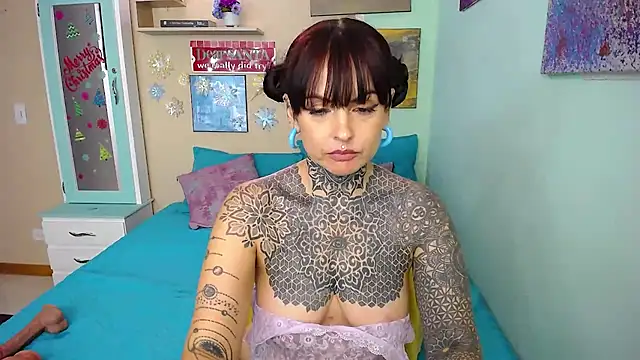 LolaRouse online show from December 6, 2024, 10:52 pm