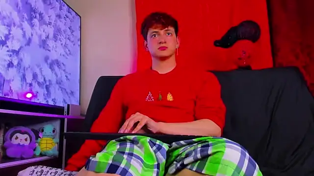 GabyThoms online show from December 4, 2025, 10:40 pm