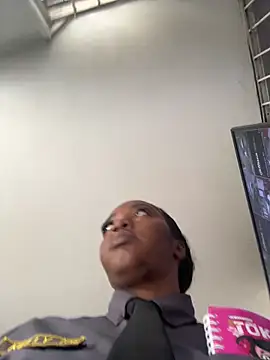 CiaraEbony online show from April 18, 2026, 7:07 pm