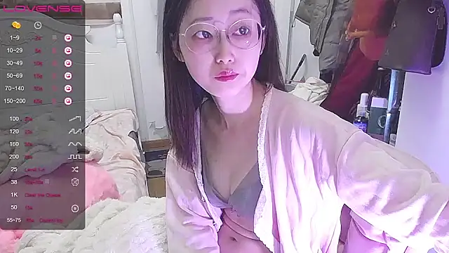 Snapshot of Destin_ chatting on January 9, 2025, 1:56 pm Destin online show from January 9, 2025, 1:56 pm