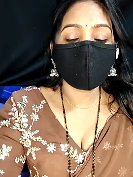 Snapshot of Monalisha_G chatting on April 5, 2026, 9:12 pm Monalisha G online show from April 5, 2026, 9:12 pm