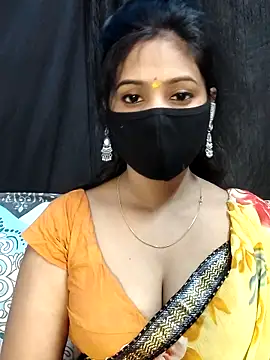 Snapshot of Monalisha_G chatting on April 13, 2026, 8:31 am Monalisha G online show from April 13, 2026, 8:31 am