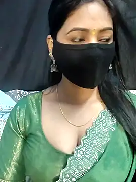 Snapshot of Monalisha_G chatting on April 16, 2026, 10:05 am Monalisha G online show from April 16, 2026, 10:05 am