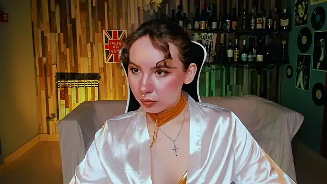 JasmineMilko online show from May 15, 2026, 5:03 am