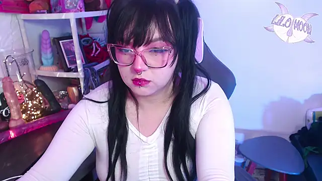 LiloMoon69 online show from December 31, 2024, 2:19 am