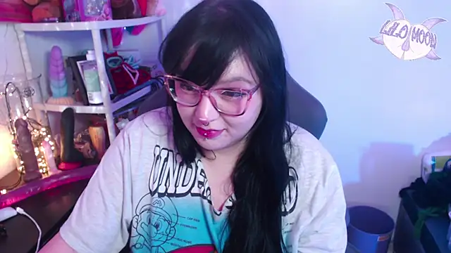 LiloMoon69 online show from January 2, 2025, 5:57 am