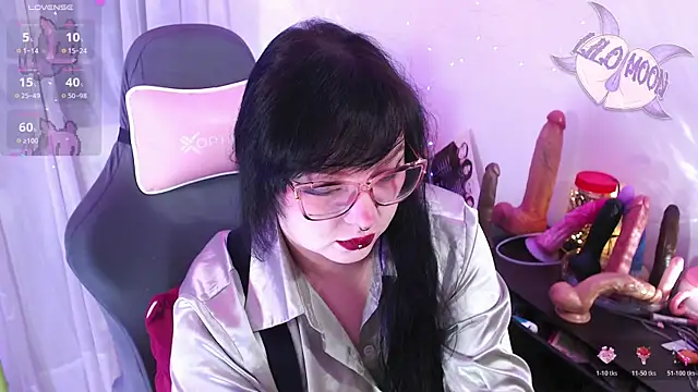 LiloMoon69 online show from May 9, 2026, 3:34 am