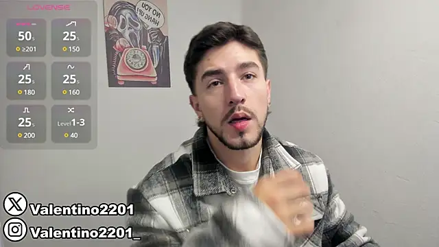 Snapshot of Valentino_Xander chatting on March 1, 2025, 11:47 pm Valentino Xander online show from March 1, 2025, 11:47 pm