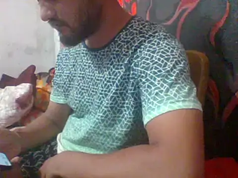 Snapshot of Kenny-kay chatting on December 8, 2024, 4:14 am Kenny-kay online show from December 8, 2024, 4:14 am