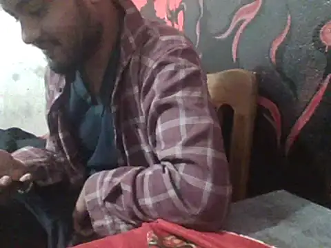 Snapshot of Kenny-kay chatting on December 20, 2024, 4:20 am Kenny-kay online show from December 20, 2024, 4:20 am