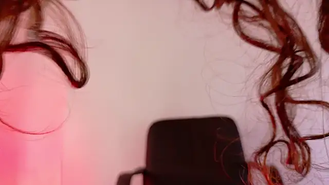 Snapshot of EngelStone chatting on October 1, 2025, 7:42 pm EngelStone online show from October 1, 2025, 7:42 pm