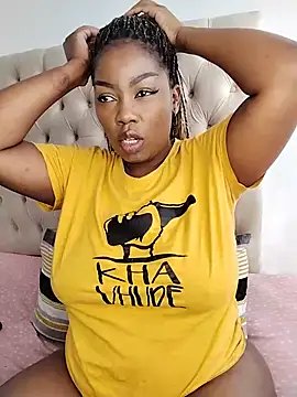 bigbootyboohle online show from July 15, 2026, 11:48 am