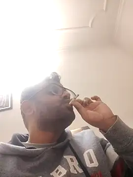 Snapshot of shree7776trrr chatting on January 1, 2025, 6:26 am shree7776trrr online show from January 1, 2025, 6:26 am