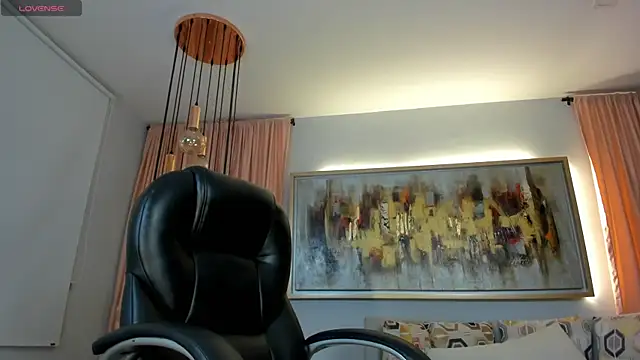 Snapshot of NatyFerrer_ chatting on February 4, 2025, 10:43 am NatyFerrer online show from February 4, 2025, 10:43 am