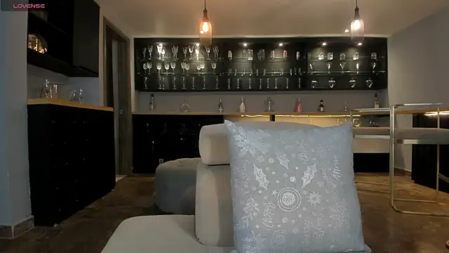 Snapshot of NatyFerrer_ chatting on February 28, 2025, 10:30 am NatyFerrer online show from February 28, 2025, 10:30 am