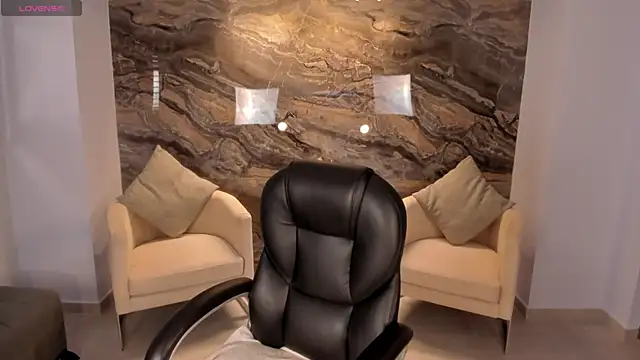 Snapshot of NatyFerrer_ chatting on March 6, 2025, 10:20 am NatyFerrer online show from March 6, 2025, 10:20 am