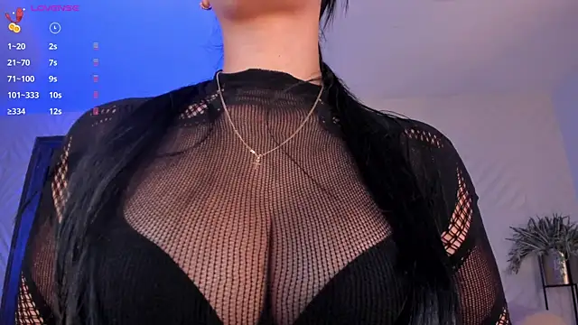 Snapshot of NatyFerrer_ chatting on March 15, 2025, 4:10 pm NatyFerrer online show from March 15, 2025, 4:10 pm