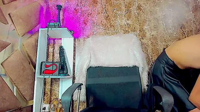 dirtycock2002 online show from October 8, 2025, 7:06 am