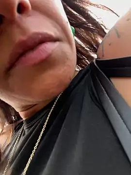 Snapshot of ValeriEvan chatting on December 26, 2024, 8:11 pm ValeriEvan online show from December 26, 2024, 8:11 pm