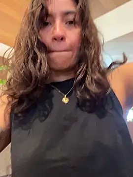 Snapshot of ValeriEvan chatting on January 7, 2025, 7:06 pm ValeriEvan online show from January 7, 2025, 7:06 pm