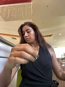 Snapshot of ValeriEvan chatting on January 13, 2025, 3:04 pm ValeriEvan online show from January 13, 2025, 3:04 pm