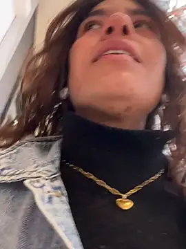 Snapshot of ValeriEvan chatting on February 14, 2025, 7:12 pm ValeriEvan online show from February 14, 2025, 7:12 pm