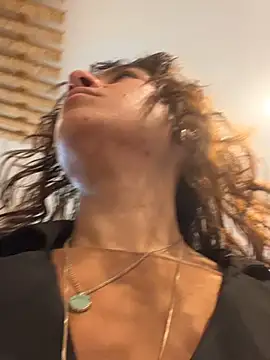 Snapshot of ValeriEvan chatting on March 10, 2025, 4:14 pm ValeriEvan online show from March 10, 2025, 4:14 pm