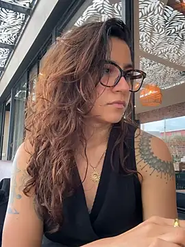 Snapshot of ValeriEvan chatting on September 10, 2025, 8:53 pm ValeriEvan online show from September 10, 2025, 8:53 pm