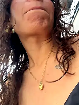 Snapshot of ValeriEvan chatting on September 14, 2025, 3:11 pm ValeriEvan online show from September 14, 2025, 3:11 pm