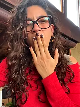 Snapshot of ValeriEvan chatting on September 24, 2025, 8:12 pm ValeriEvan online show from September 24, 2025, 8:12 pm