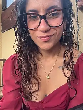 Snapshot of ValeriEvan chatting on October 10, 2025, 8:08 pm ValeriEvan online show from October 10, 2025, 8:08 pm