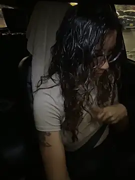 Snapshot of ValeriEvan chatting on October 31, 2025, 8:21 pm ValeriEvan online show from October 31, 2025, 8:21 pm