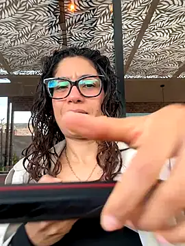 Snapshot of ValeriEvan chatting on November 10, 2025, 8:30 pm ValeriEvan online show from November 10, 2025, 8:30 pm