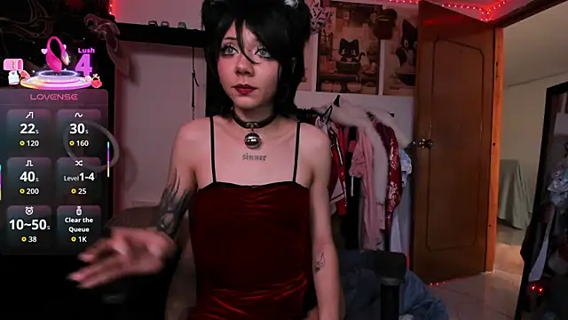 Snapshot of Alicedangerrr chatting on July 21, 2026, 10:56 pm Alicedangerrr online show from July 21, 2026, 10:56 pm