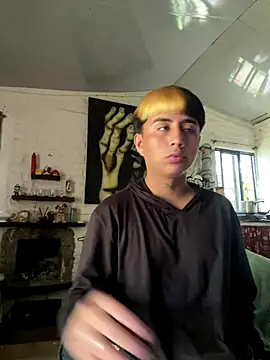 FlpGmz online show from September 22, 2025, 7:05 pm