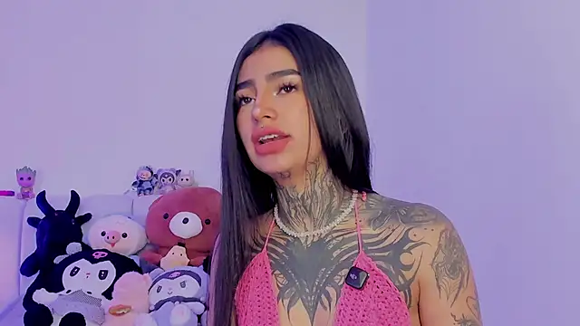 Snapshot of shadowcatt_ chatting on October 3, 2025, 4:48 pm shadowcatt online show from October 3, 2025, 4:48 pm